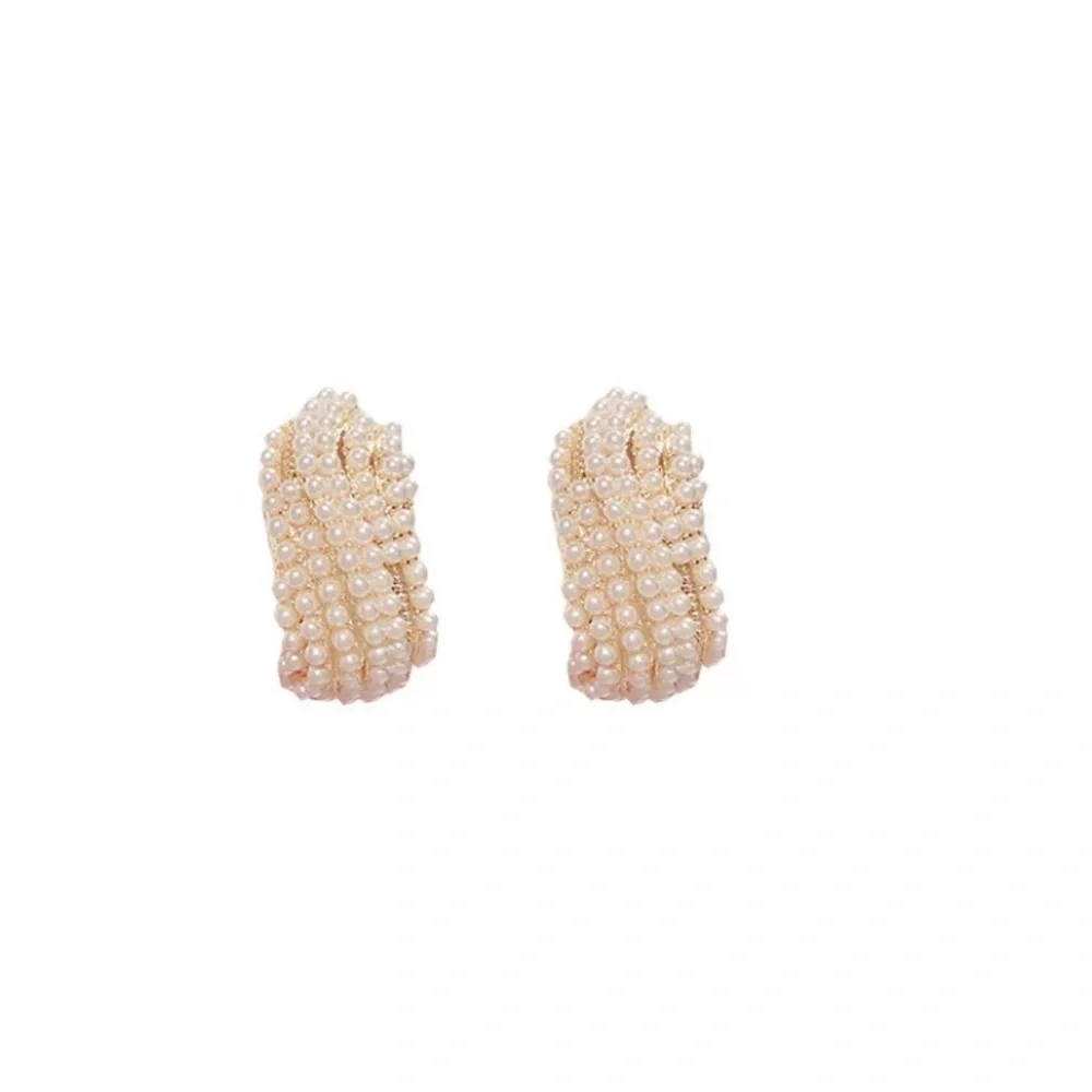 New 18k gold plated simulated pearls earrings - Picture 6 of 6